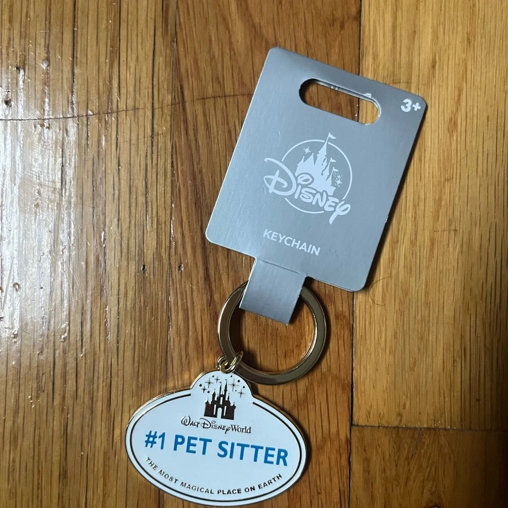 Disney #1 Pet Sitter Keychain - White & Gold